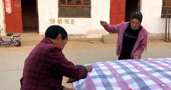 公公在3個兒媳當中挑選「當家的」,出了一道題,三兒媳最後笑了
