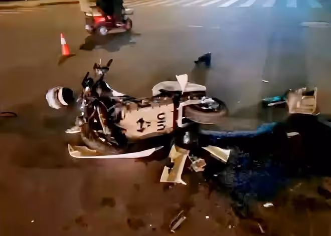 突發，21歲寧夏網紅因飆車身亡，現場畫面曝光非常慘烈，一片狼藉