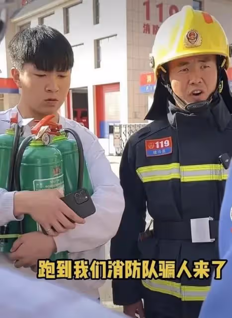突發,21歲寧夏網紅因飆車身亡,現場畫面曝光非常慘烈,一片狼藉