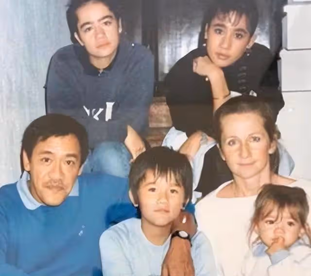 83歲演員吳耀漢去世,給家人留30億家產,最後露面滿頭白髮顯憔悴