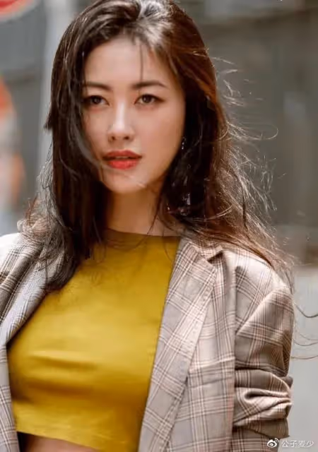 張雨綺的胸、殷桃的臀、朱珠的腰,這3位中年女星誰能頂得住?