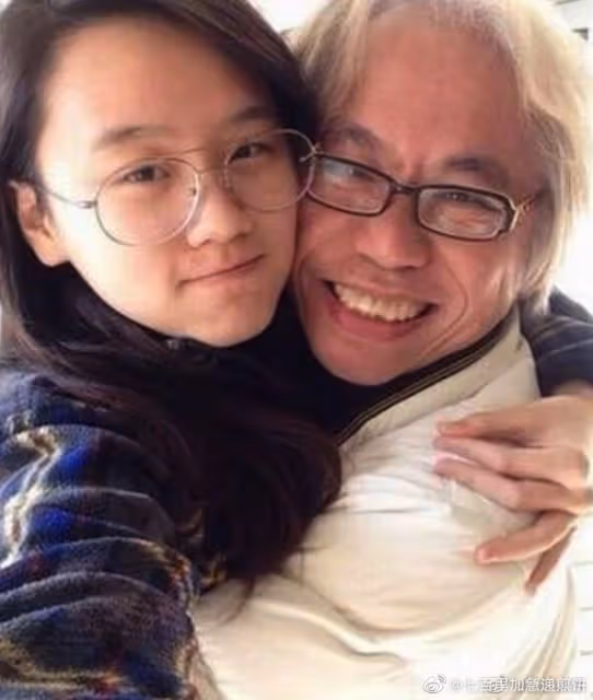 「爺孫戀」李坤城去世,女方透露生前住院7個月,兩人已結婚領證