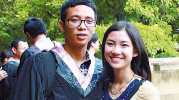 同居3年後我決定結婚,生母突然送來30萬,她提個要求我含淚拒絕