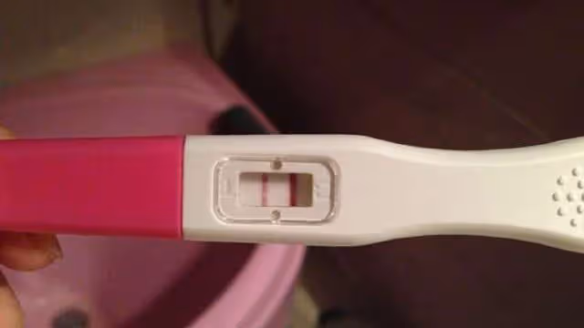 同居3年女友懷孕，岳母非要10萬彩禮，偷聽到岳母的話我感動不已