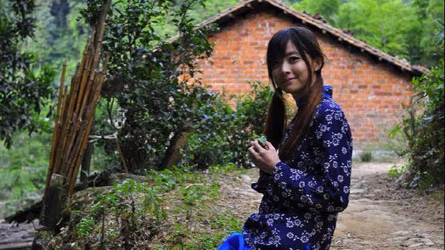 我嫁二婚男,繼母要30萬彩禮,結婚1年她勸我離婚,原因令人髮指