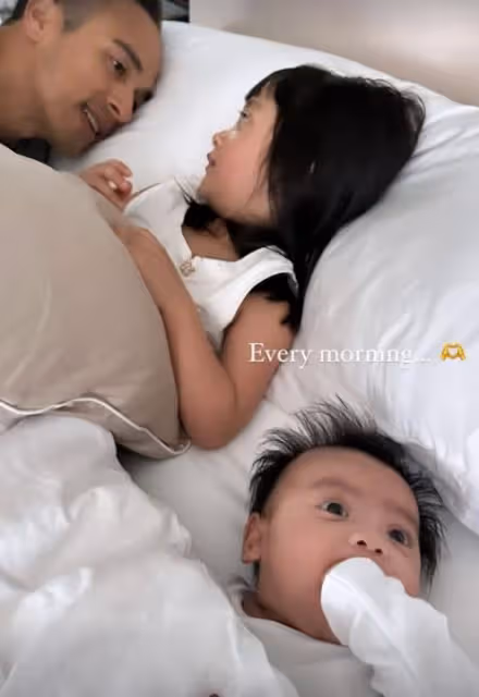 超級名媛陳雪鈴帶兒子坐私人飛機,與賭王家族何超盈的女兒見面