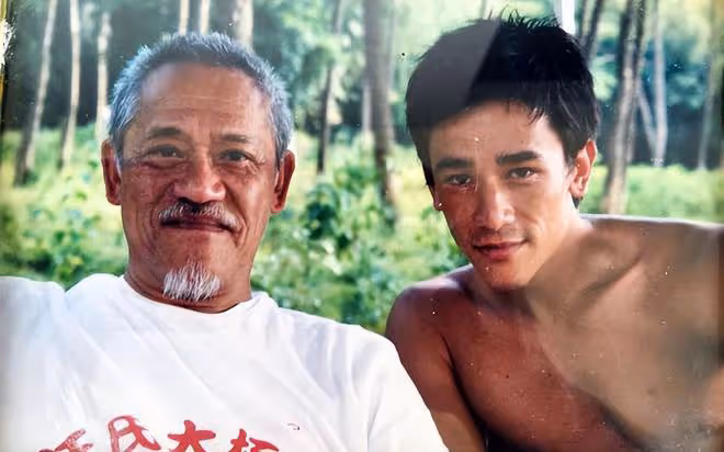 吳耀漢的太太是李小龍御用髮型師,80年代片酬已經過百萬