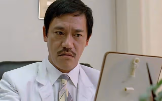 港媒爆吳耀漢離世,曾靠著洗腎維持生命,身價過35億卻被兒媳嫌棄