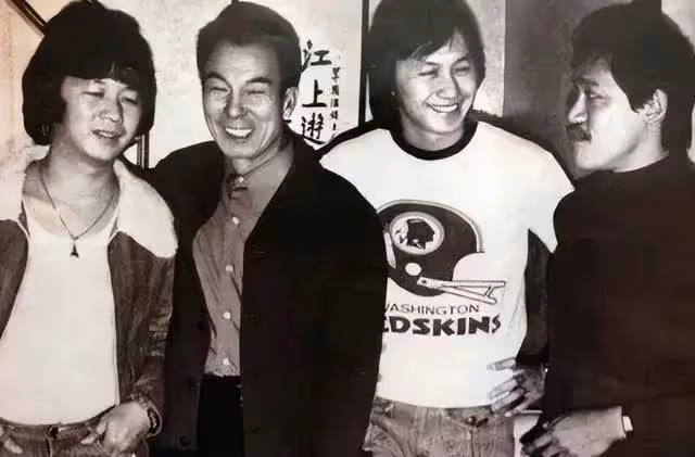 港媒爆吳耀漢離世,曾靠著洗腎維持生命,身價過35億卻被兒媳嫌棄