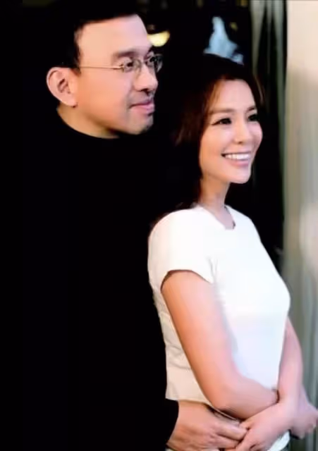 03年央視名嘴與朱迅閃婚,婚後危機不斷,這對老夫少妻現狀如何
