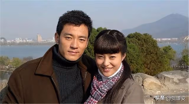 他娶過郝蕾,愛過王珞丹,負了殷桃,38歲時和小12歲的她修成正果