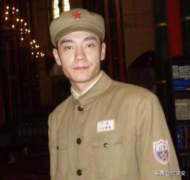 他娶過郝蕾,愛過王珞丹,負了殷桃,38歲時和小12歲的她修成正果