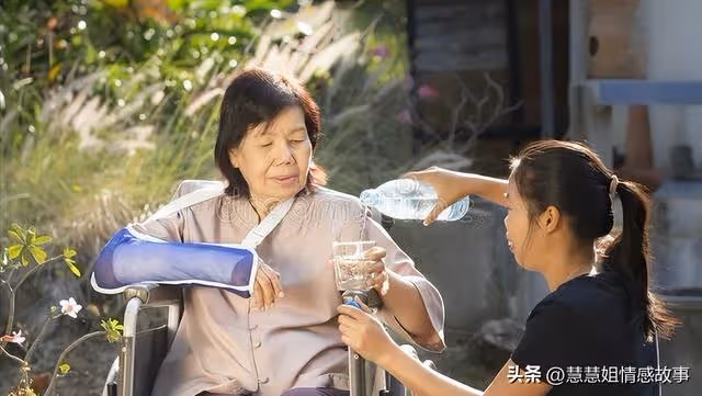 父母老屋拆遷得了80萬,決定都給兒子,兒媳提出了不同的分配方案