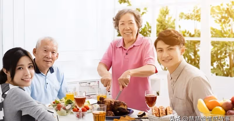 小叔子結婚，婆婆讓我陪著去給弟媳買三金，一番操作令我瞬間淚崩