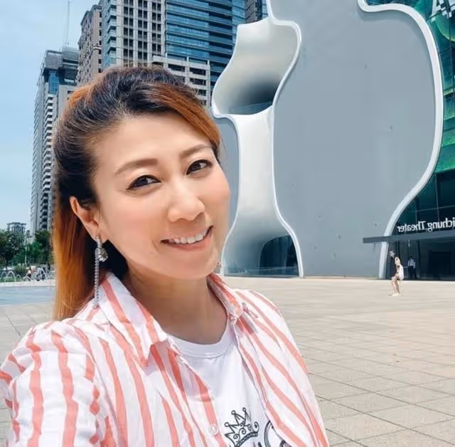 完成雪卵!港知名歌手等足3年終實現,39歲仍感情空白不急脫單
