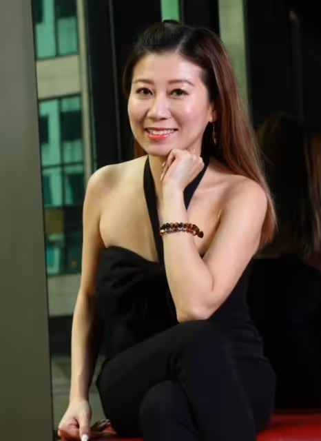 完成雪卵!港知名歌手等足3年終實現,39歲仍感情空白不急脫單