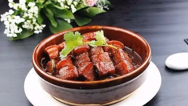 紅燒肉怎樣做才色香味俱全？上色是好吃的關鍵，秘訣都在這裡