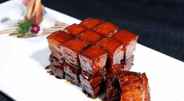 紅燒肉怎樣做才色香味俱全？上色是好吃的關鍵，秘訣都在這裡