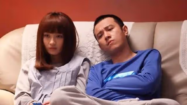 婆婆願出30萬彩禮，小姑子給我看一張照片，我決定「裸婚」