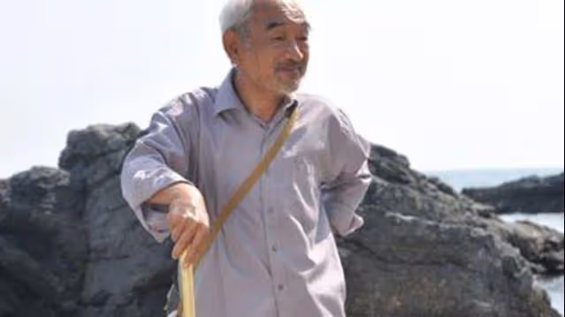 孝順：乞丐撿到10萬還給失主，卻被失主以「錢太髒」為由拒收