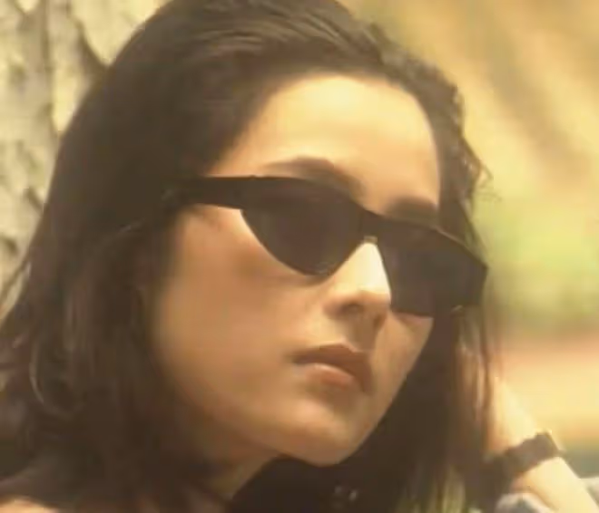 湯鎮業前妻為雙胞胎兒子慶生!息影30年仍貌美,三母子同框似姐弟