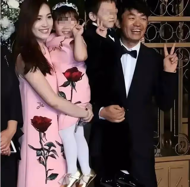 離婚後王寶強撫養兒子,馬蓉撫養女兒,6年後兄妹對比太明顯