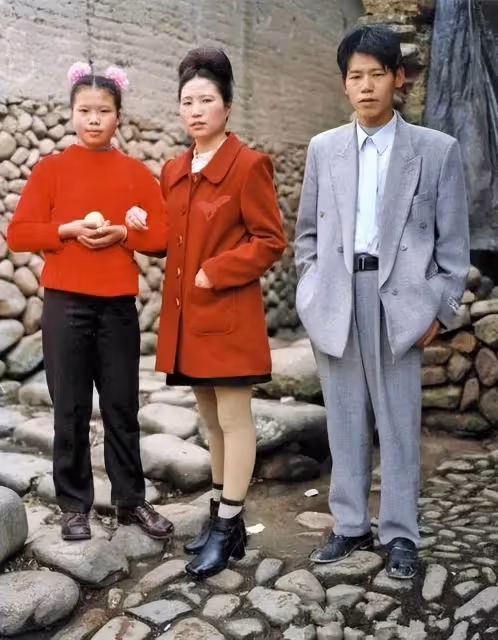 原來90年代劉德華的演唱會造型跟2023年華晨宇比,同時代比有過之而無不及