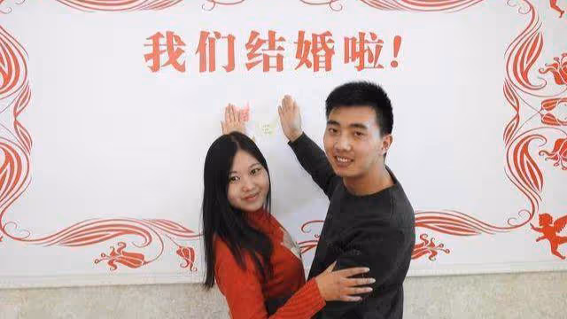我跟前夫離婚那天,公公不願意讓我走,還說他要養我