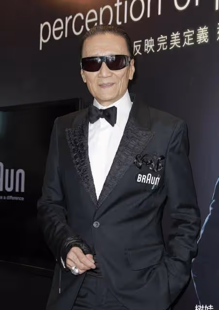86歲謝賢懶理戀情的假傳聞,離譜消息讓謝霆鋒看了也要生氣