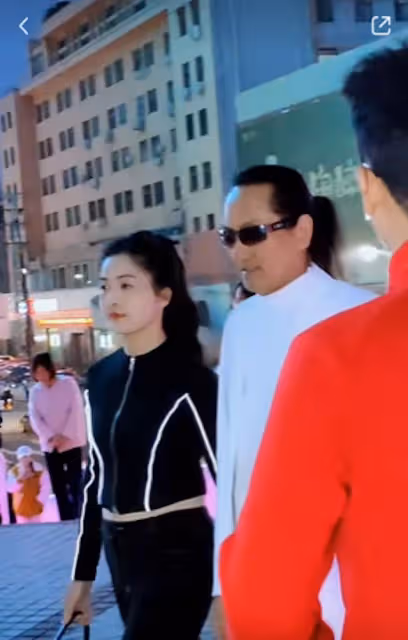 86歲謝賢懶理戀情的假傳聞,離譜消息讓謝霆鋒看了也要生氣
