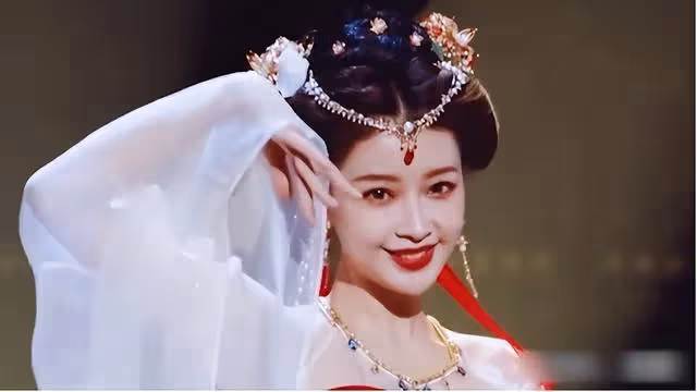 央視導演才是審美祖師爺,綜藝妝吊打古偶,楊樹雲還原中國神仙!
