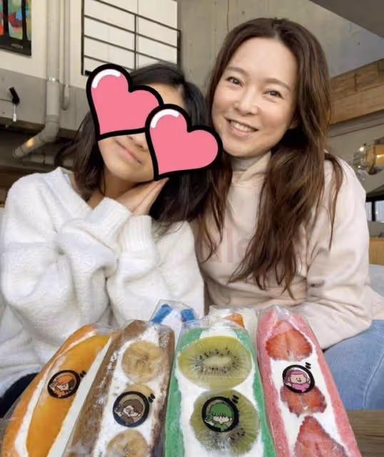 TVB視帝妻子罕見曬素顏!被指面部腫脹疑似發福,與丈夫險離婚