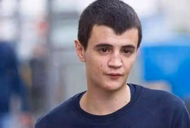 13歲男孩成為全球最年輕爸爸,鄭重承諾照顧妻女,如今卻淪為笑柄