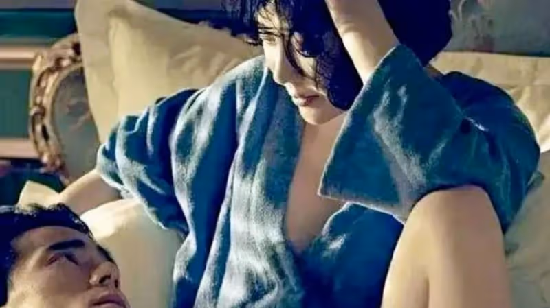 許晴的女人味，一般人還真頂不住，54歲依然前凸後翹身材豐腴