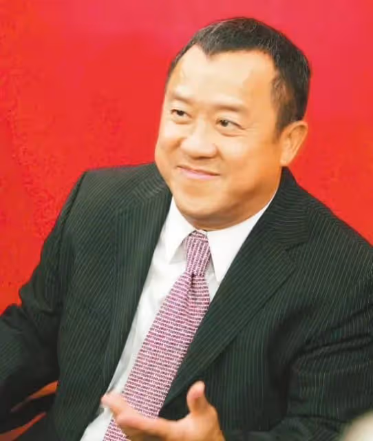 周冬雨任評委被罵上熱搜,黑歷史被扒:潛規則、坑閨蜜,不堪入目