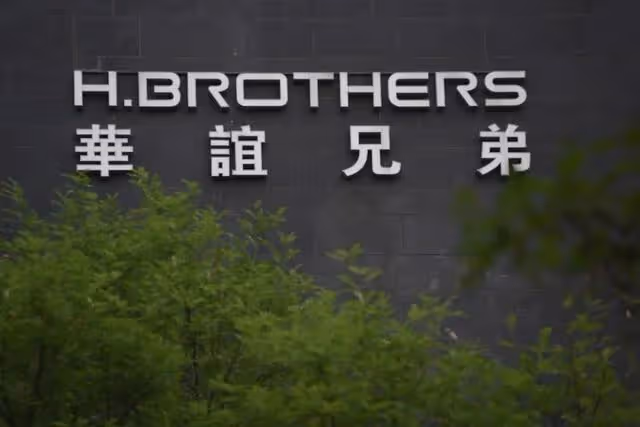 「不可一世」的馮小剛,如今狂不動了