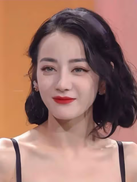 迪奧又辱華?大使迪麗熱巴被網友抨擊,馬面裙事件後代言被罵不冤
