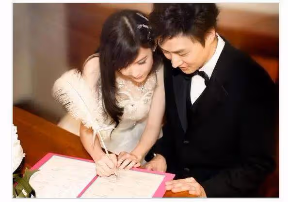 周慧敏提離婚！倪震34年出軌8次，女方忍無可忍，要讓他凈身出戶