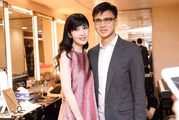 周慧敏提離婚!倪震34年出軌8次,女方忍無可忍,要讓他凈身出戶