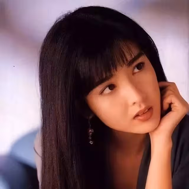周慧敏提離婚!倪震34年出軌8次,女方忍無可忍,要讓他凈身出戶