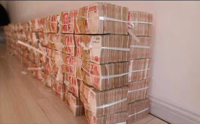 「柳林土皇帝」陳鴻志，白手起家斂財78億，掌摑縣委挖鎮委祖墳