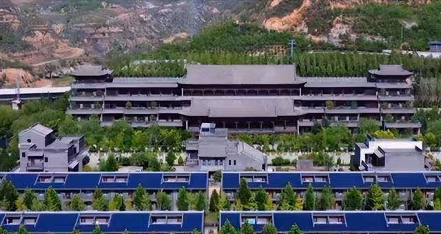 「柳林土皇帝」陳鴻志，白手起家斂財78億，掌摑縣委挖鎮委祖墳