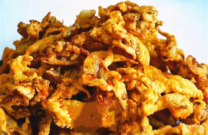 教你飯店炸蘑菇做法，只用麵粉還不夠，掌握黃金比例，酥脆不油膩