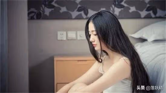 娘家送排骨婆婆不讓吃,小姑回娘家滿漢全席,兒媳掀翻桌:太偏心