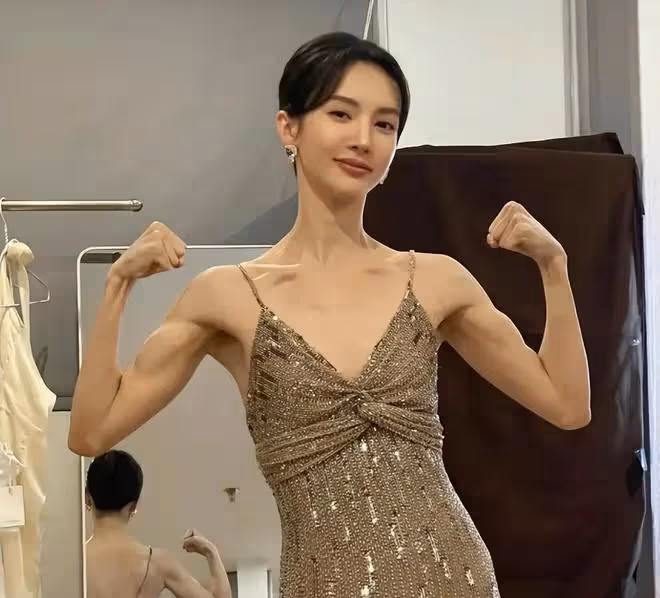 濾鏡下是美女，現實中是「女鬼」！這些瘦到病態的明星，真辣眼