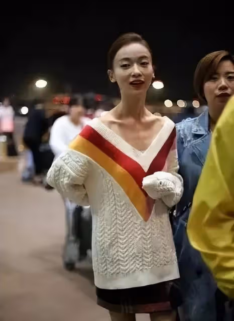 濾鏡下是美女，現實中是「女鬼」！這些瘦到病態的明星，真辣眼