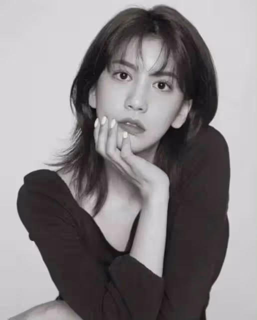 26歲韓國女星在家中去世,死因疑似抑鬱症,生前發布視頻畫面詭異