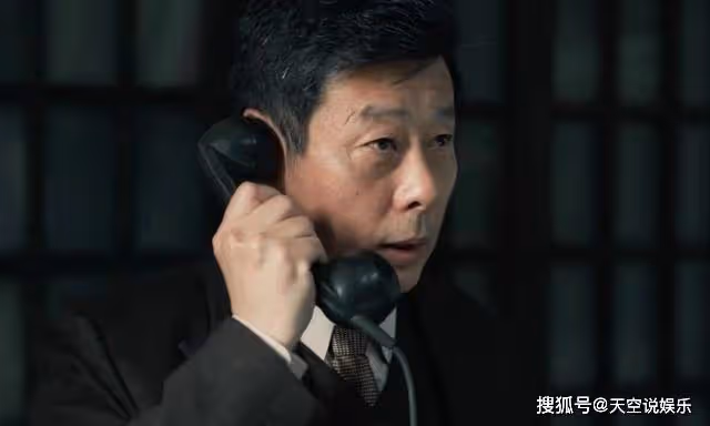 《無間》青衣到底是誰？不是陸風，也不是左令央或方立忍