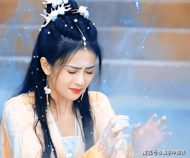 《長月燼明》葉夕霧是黎蘇蘇的一縷惡魂嗎？葉夕霧和黎蘇蘇是同一個人嗎