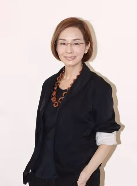 知名港星曬全家福,準備升級當岳母!